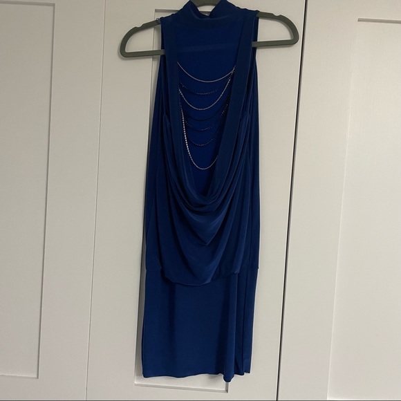 Blue dress with detailing on the back - Picture 2 of 3